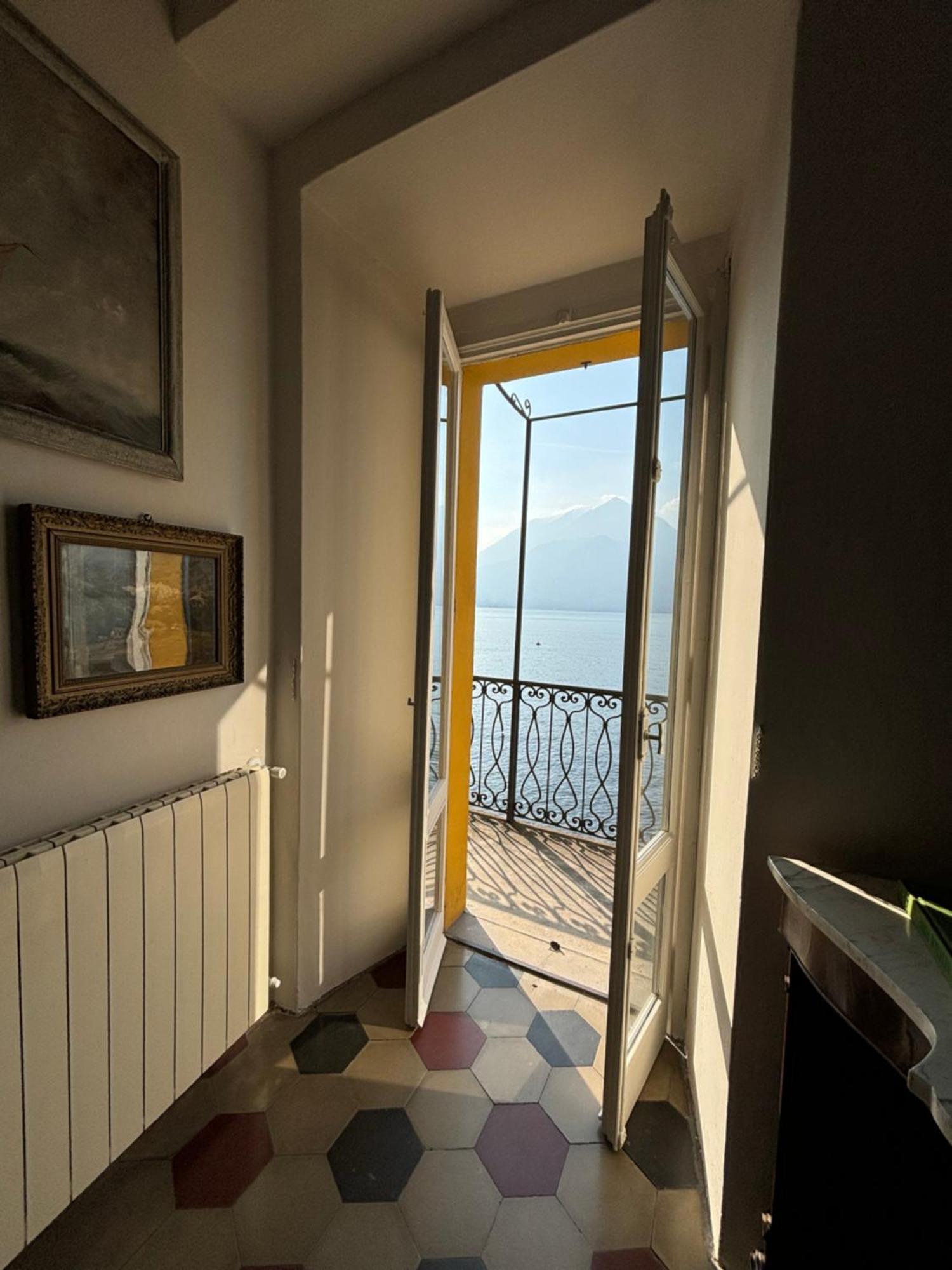 Varenna Caffe Apartment 外观 照片
